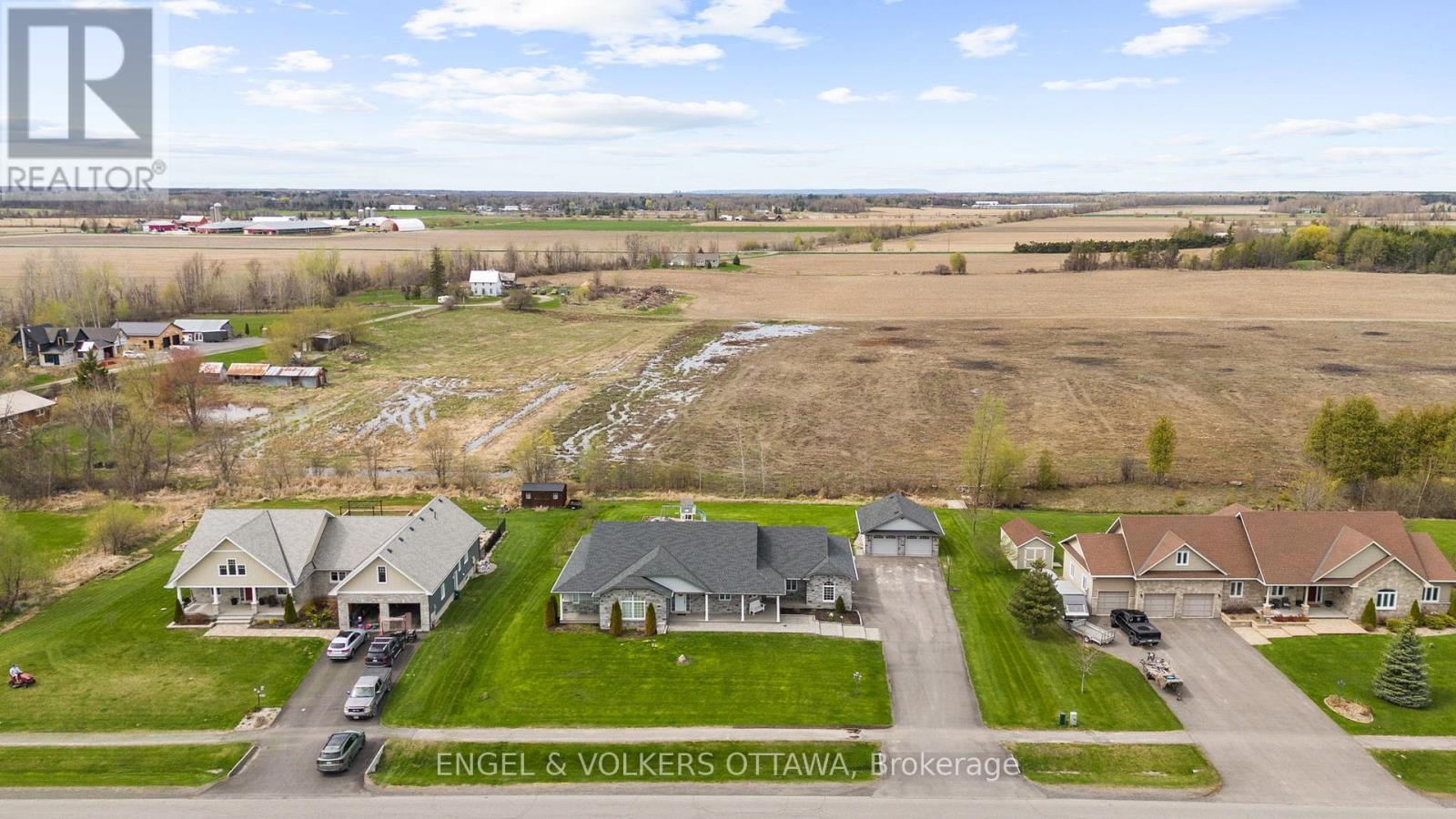 5567 Lombardy Drive, Ottawa, Ontario  K0A 2W0 - Photo 45 - X12126998