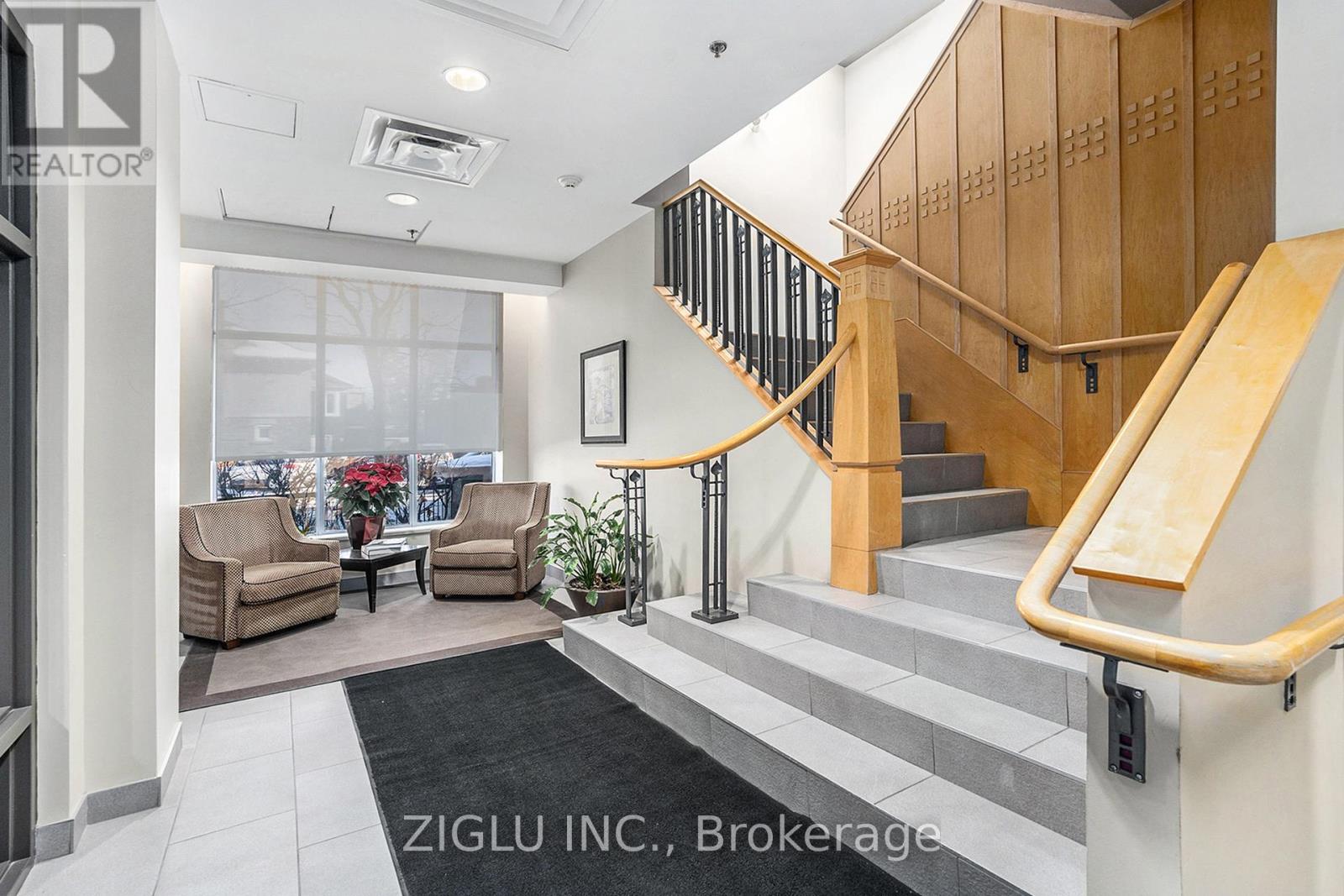 502 - 290 Powell Avenue, Ottawa, Ontario  K1S 5T3 - Photo 4 - X12127022