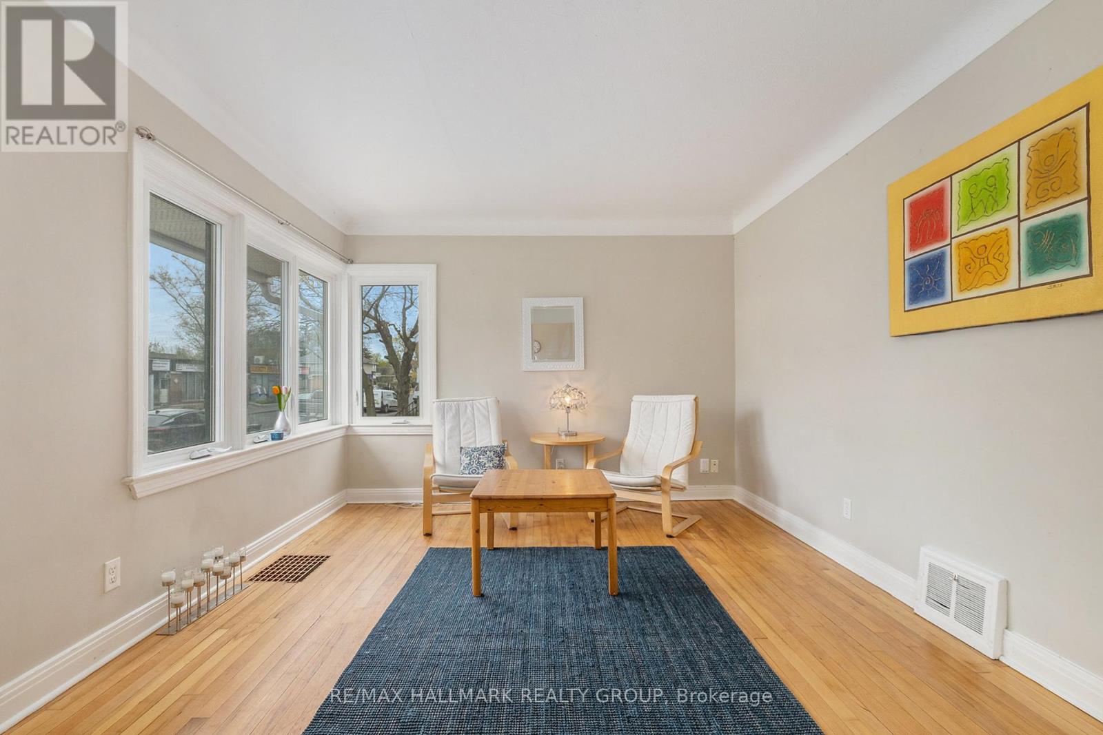 274 Queen Mary Street, Ottawa, Ontario  K1K 1X2 - Photo 14 - X12127107