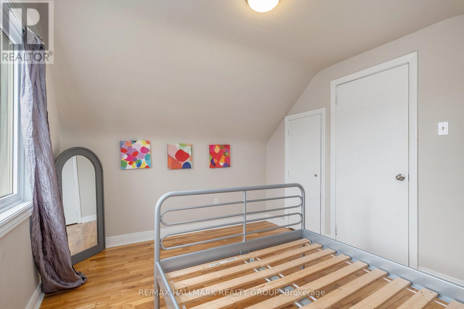 274 Queen Mary Street, Ottawa, Ontario  K1K 1X2 - Photo 20 - X12127107