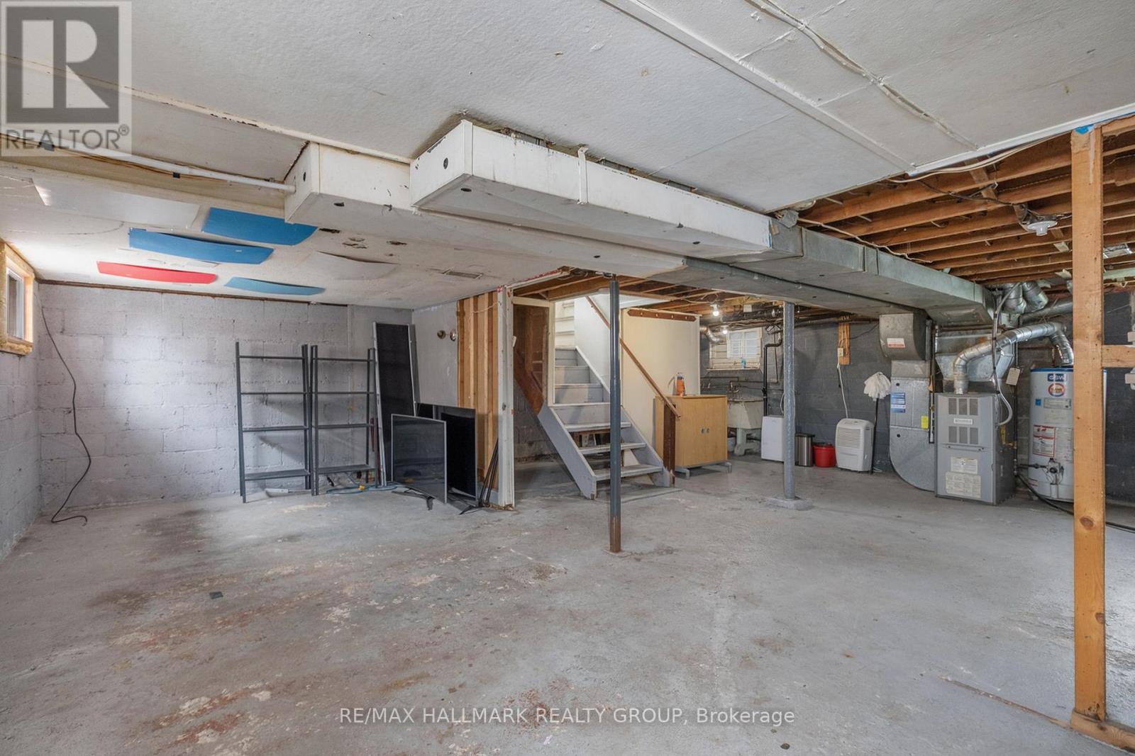 274 Queen Mary Street, Ottawa, Ontario  K1K 1X2 - Photo 23 - X12127107
