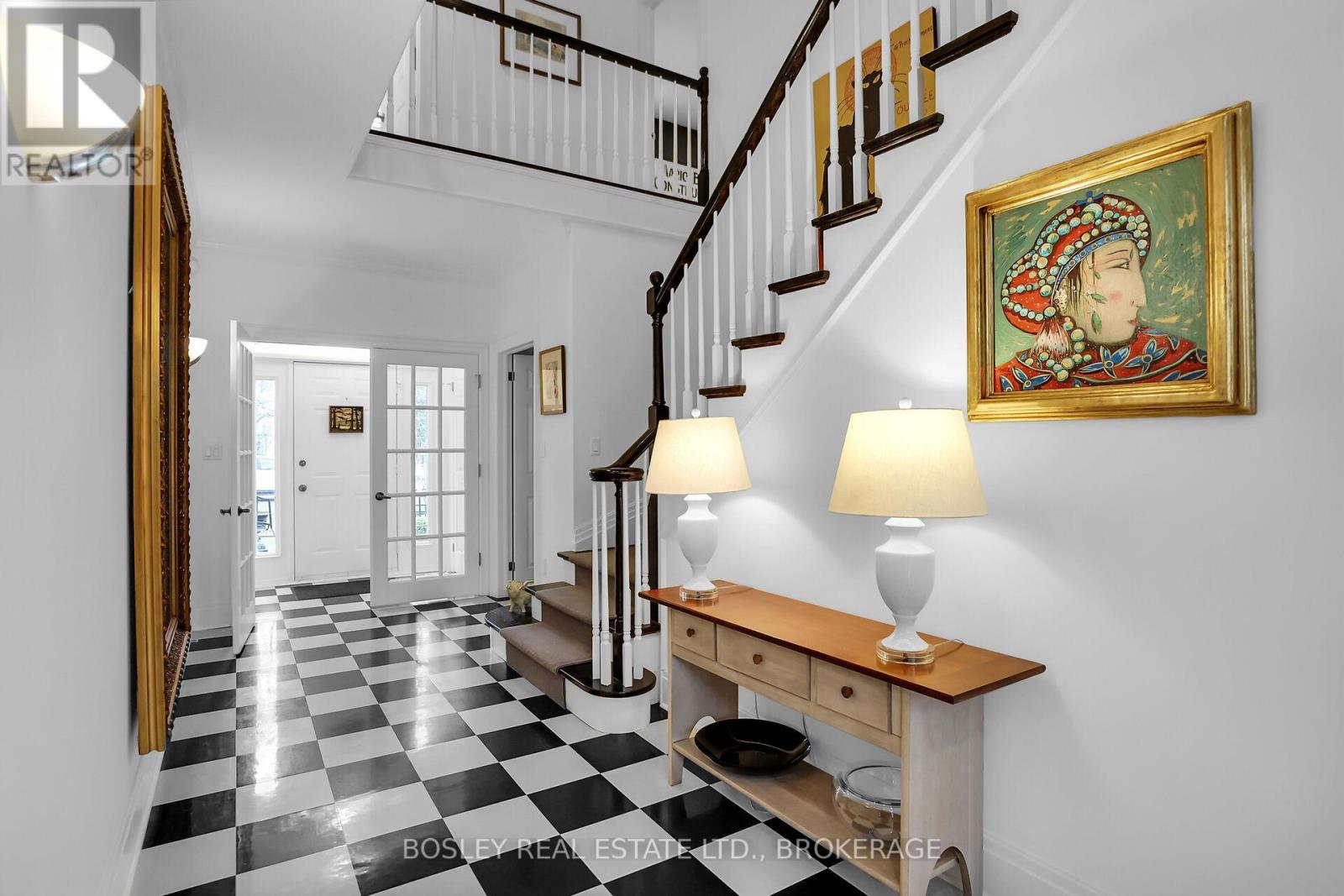Property at 284 KING STREET image 3