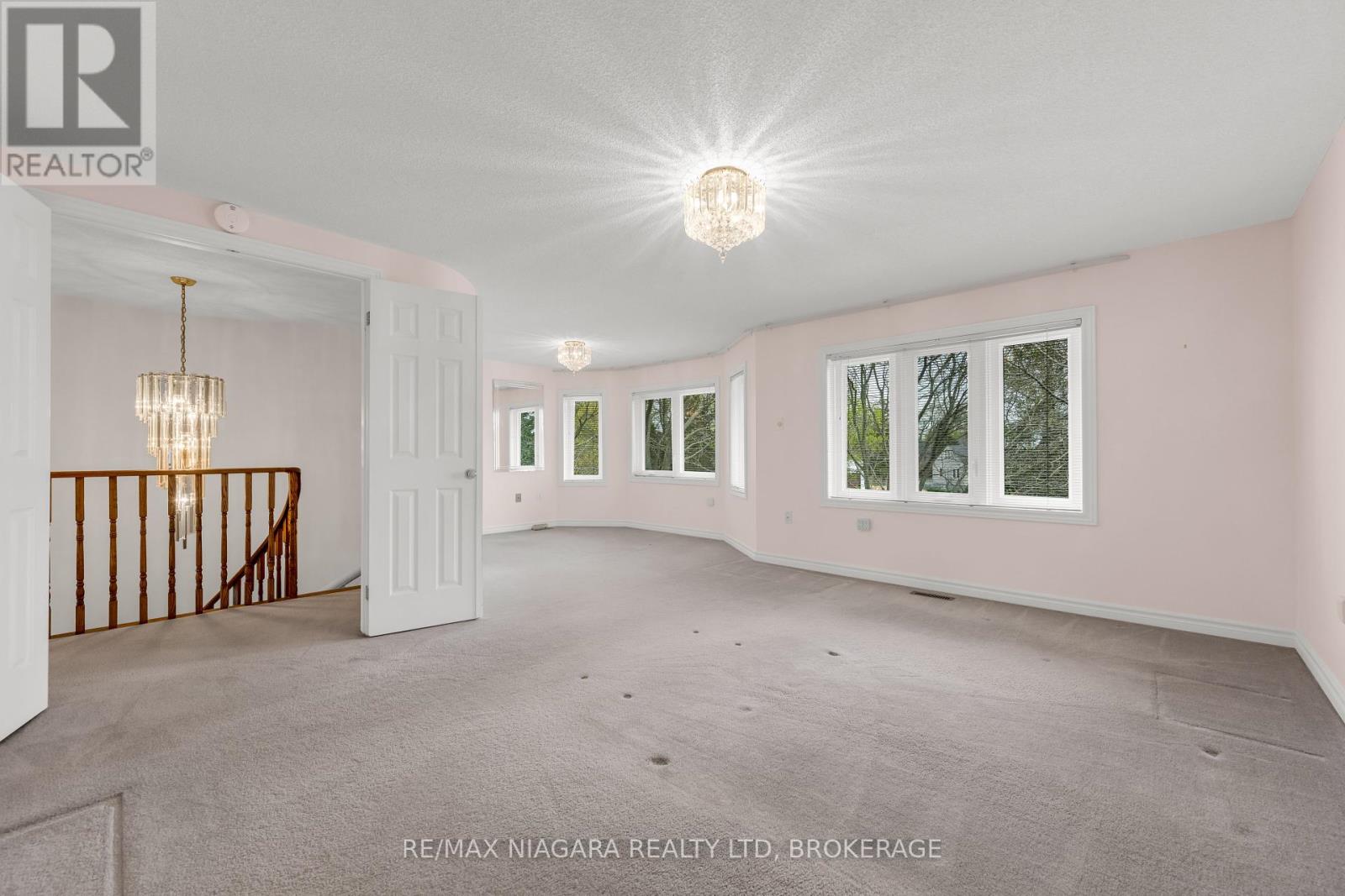 28 Woodside Square, Pelham, Ontario  L0S 1E4 - Photo 25 - X12127045