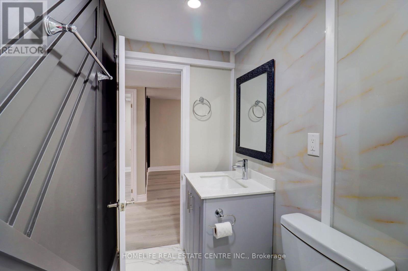 240 Bayfield Street, Barrie, Ontario  L4M 3B7 - Photo 33 - S12122097