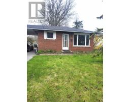 152 CALDERWOOD DRIVE, Kingston, Ontario