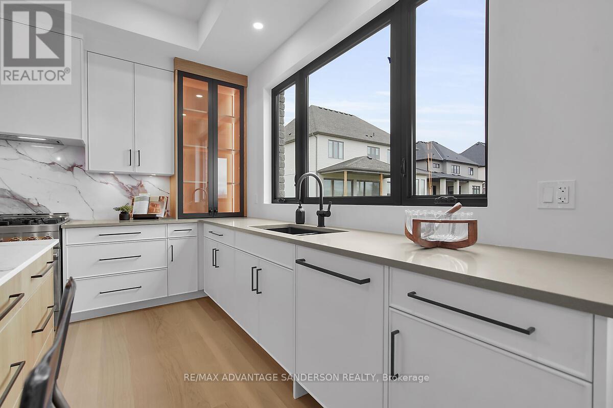 72 Arrowwood Path, Middlesex Centre (Ilderton), Ontario  N0M 2A0 - Photo 15 - X12124679