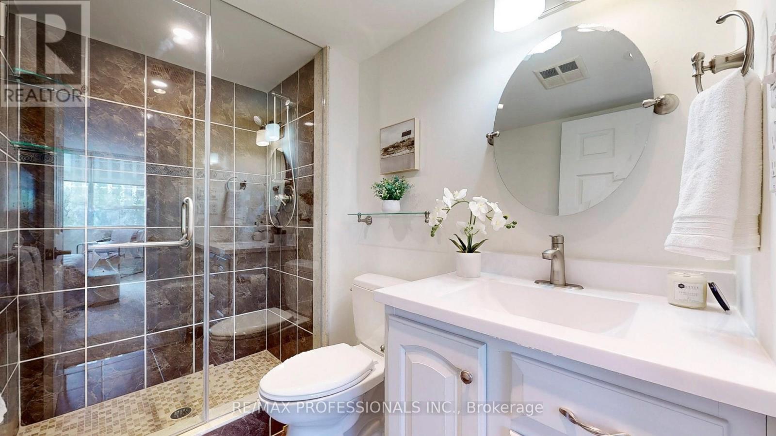 408 - 1300 Islington Avenue, Toronto, Ontario  M9A 5C4 - Photo 17 - W12126840