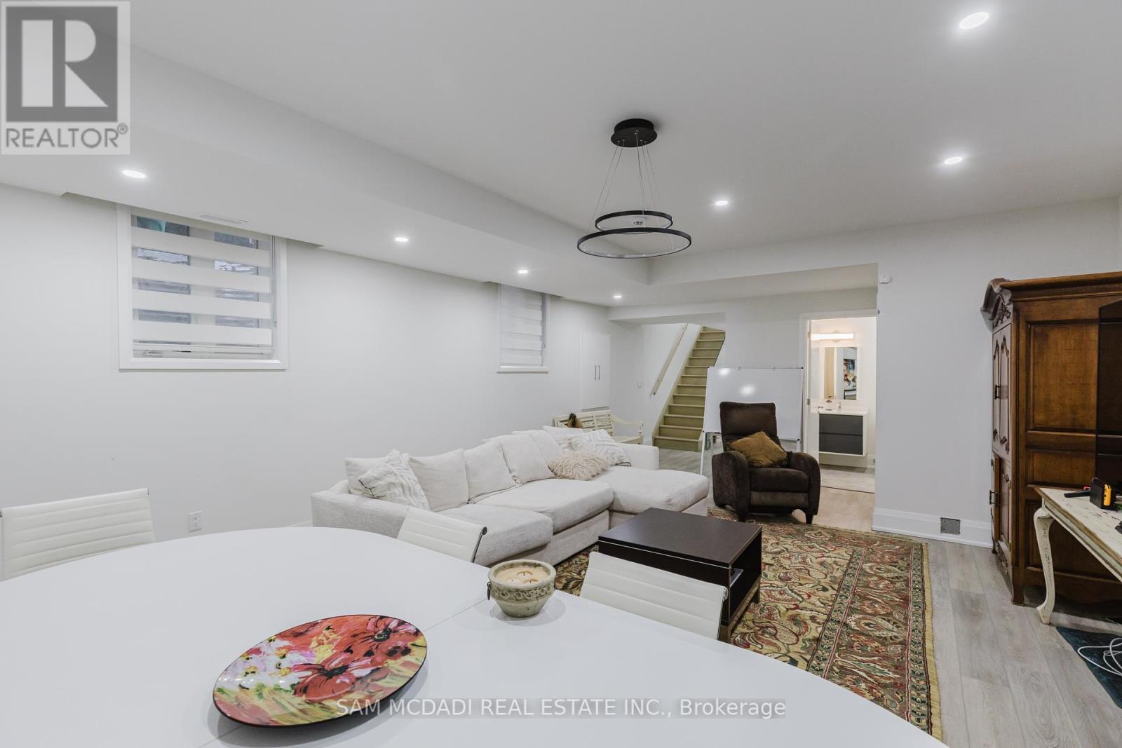 11a Maple Avenue N, Mississauga, Ontario  L5H 2R9 - Photo 39 - W12126851