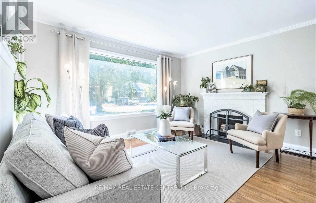 74 Thirty Seventh St. Street, Toronto, Ontario  M8W 3L8 - Photo 3 - W12126887