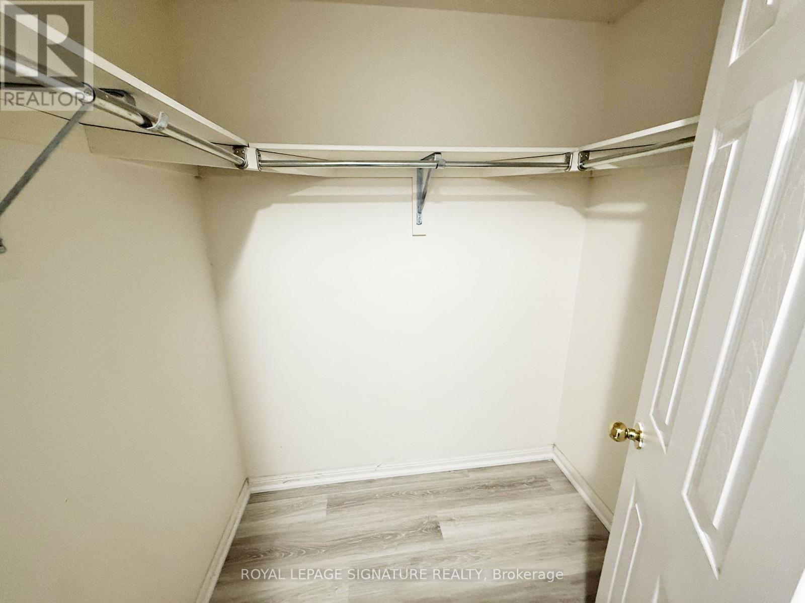 1030 - 3045 Finch Avenue W, Toronto, Ontario  M9M 0A5 - Photo 10 - W12126891