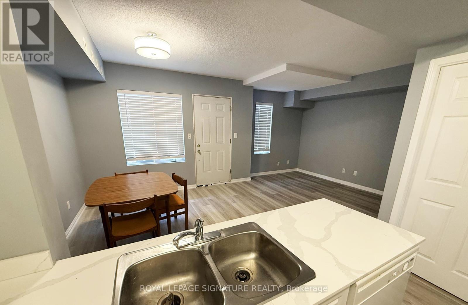 Property at 1030 - 3045 FINCH AVENUE W image 4