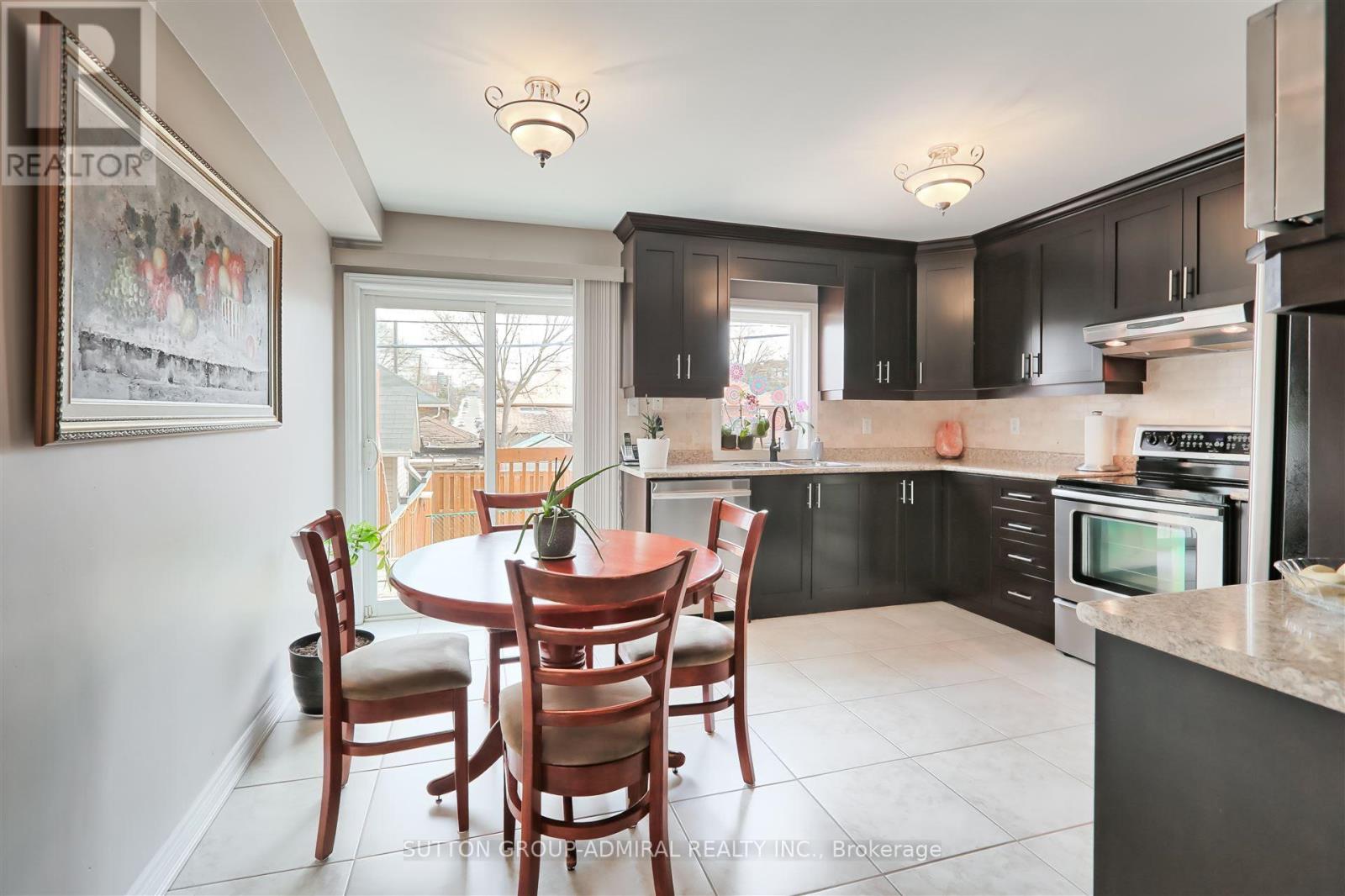 23a Yarrow Road, Toronto, Ontario  M6M 4E2 - Photo 6 - W12126911