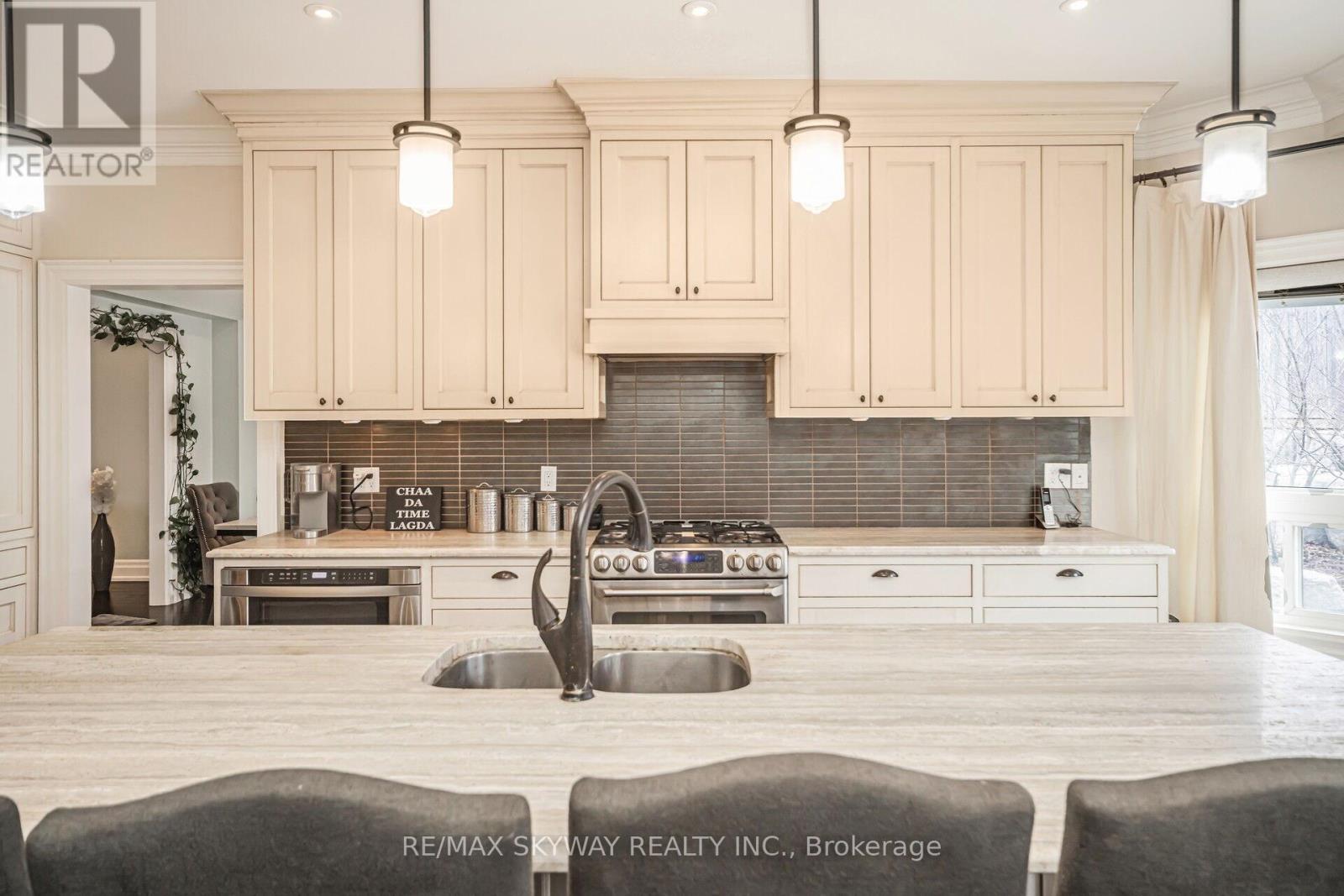 22 Callaghan Crescent, Halton Hills, Ontario  L7G 6A5 - Photo 13 - W12126924