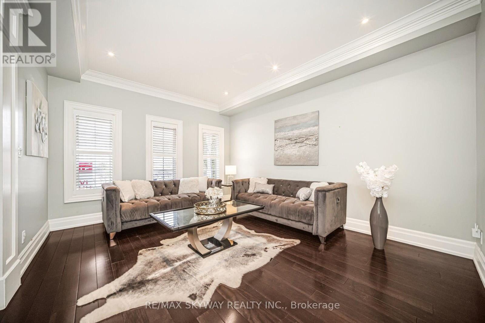 22 Callaghan Crescent, Halton Hills, Ontario  L7G 6A5 - Photo 7 - W12126924
