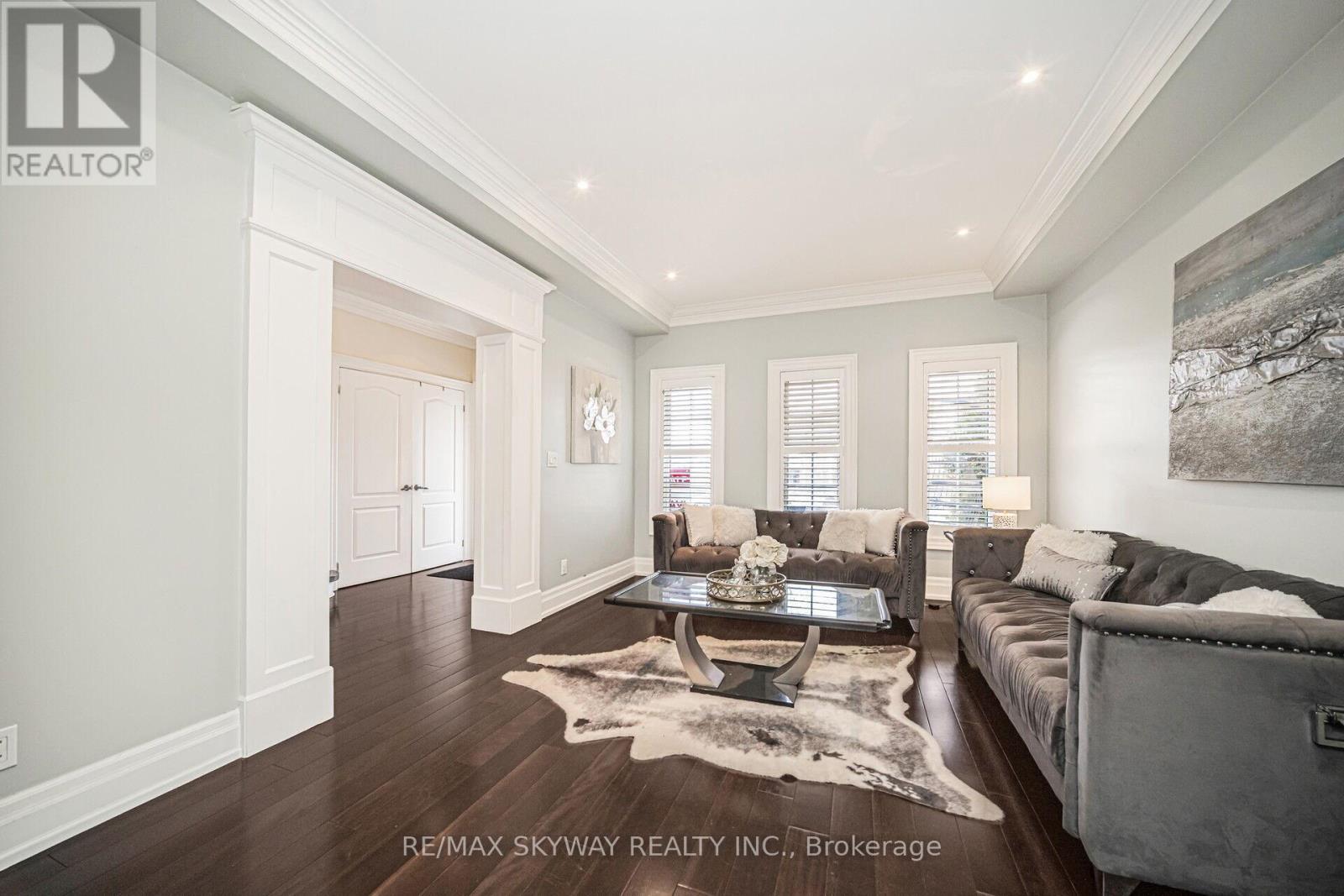 22 Callaghan Crescent, Halton Hills, Ontario  L7G 6A5 - Photo 8 - W12126924