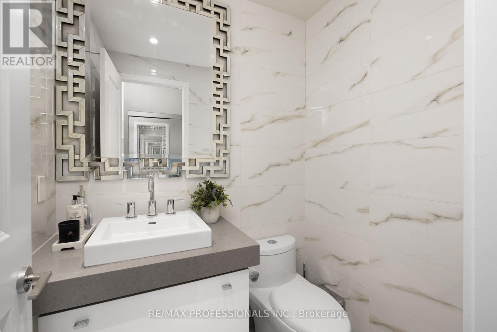 Lph3501 - 33 Shore Breeze Drive, Toronto, Ontario  M8V 0G1 - Photo 12 - W12126931