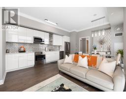 LPH3501 - 33 SHORE BREEZE DRIVE, Toronto, Ontario