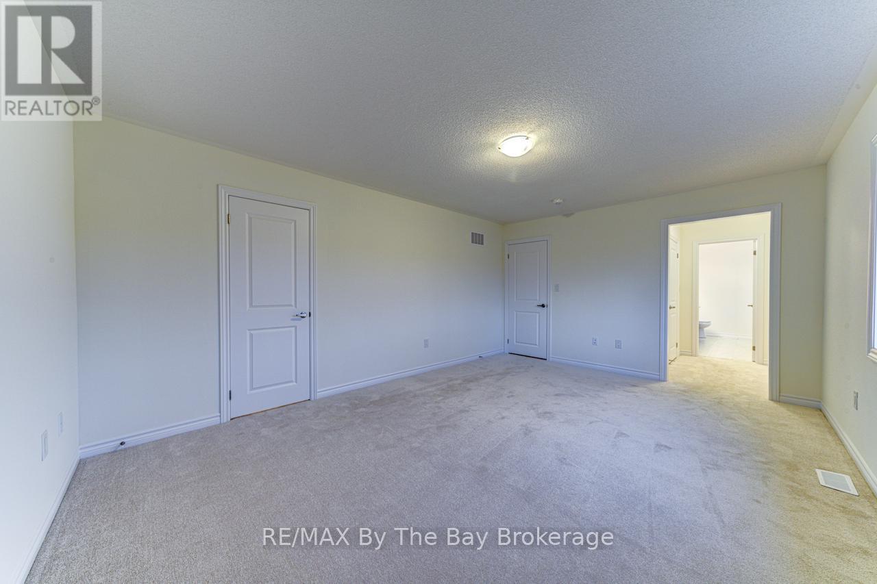 178 Mapleside Drive, Wasaga Beach, Ontario  L9Z 0L4 - Photo 32 - S12126937