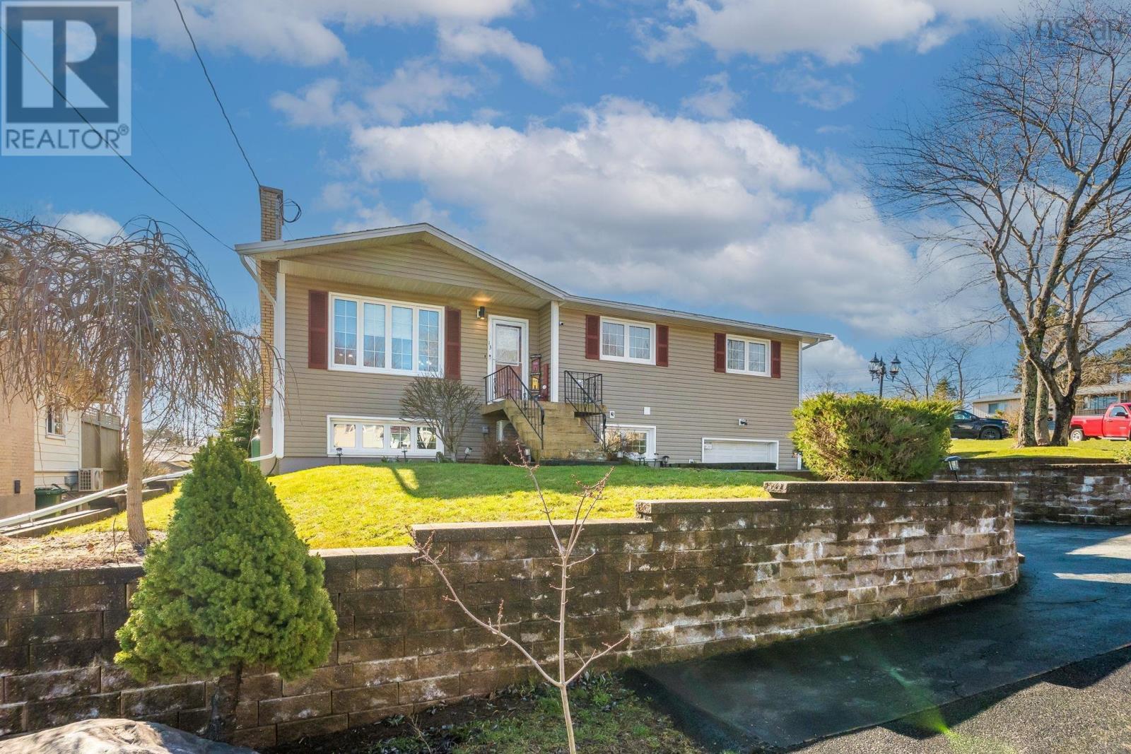 Property at 13 Avery Avenue image 1