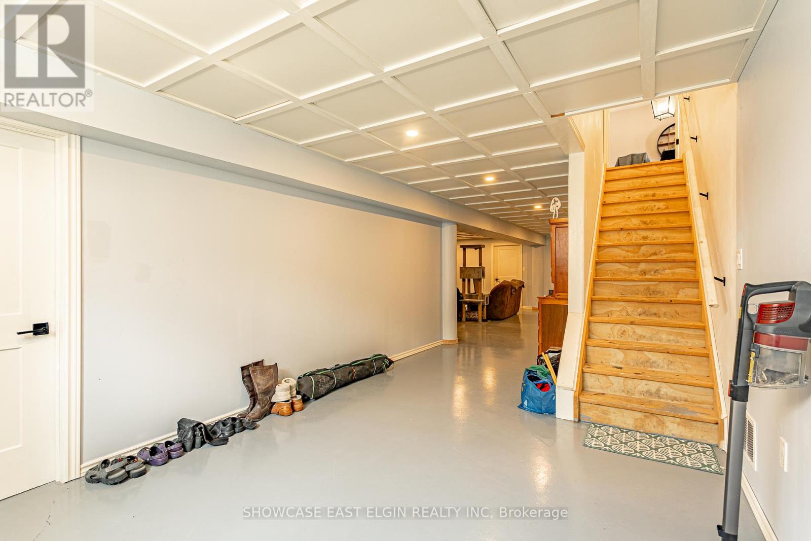 8433 Imperial Road, Malahide, Ontario  N5H 2R2 - Photo 21 - X12126778