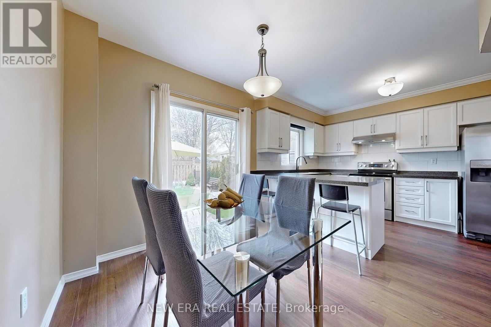 1383 Brookstar Drive, Oakville, Ontario  L6M 3W2 - Photo 13 - W12124413