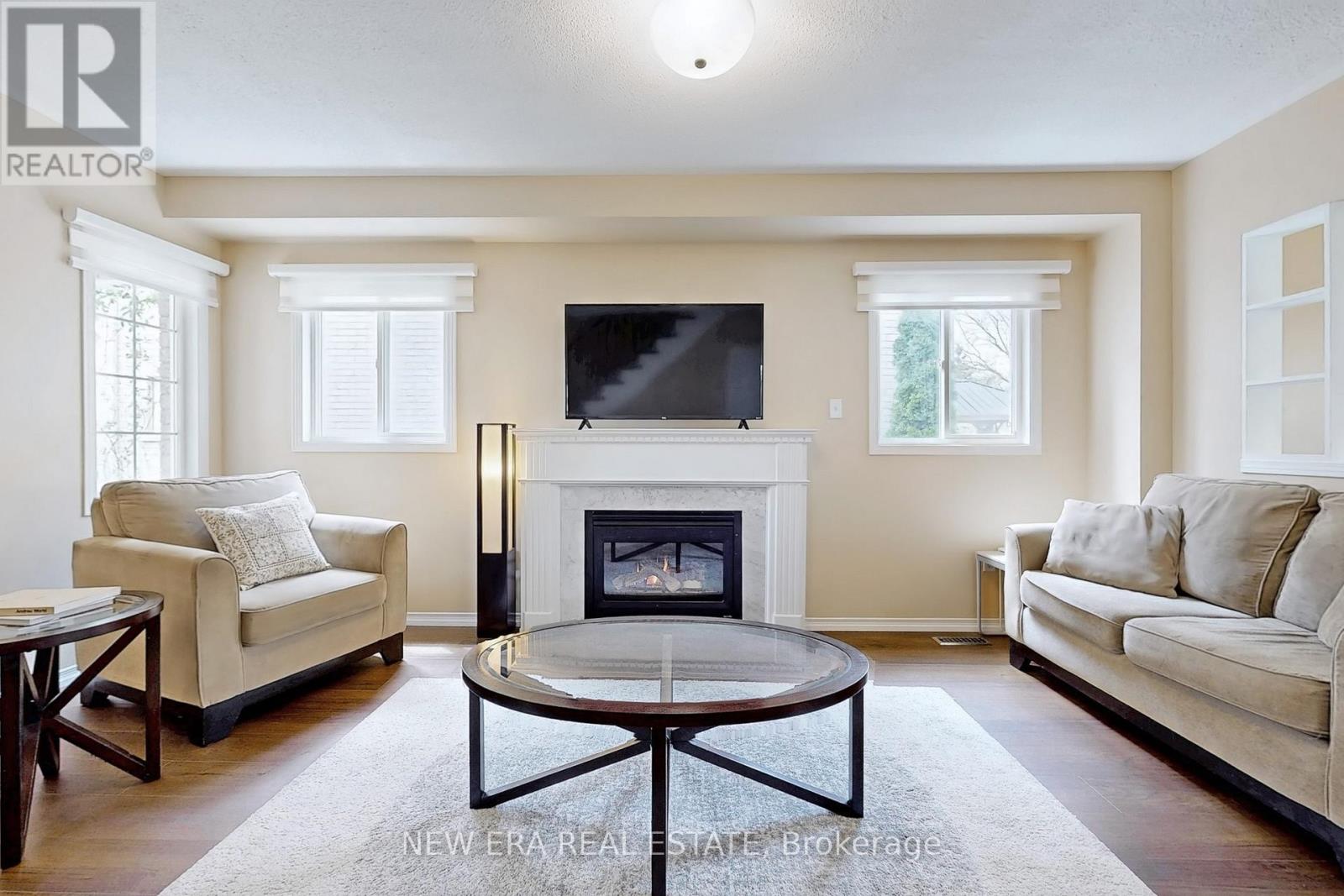 1383 Brookstar Drive, Oakville, Ontario  L6M 3W2 - Photo 4 - W12124413