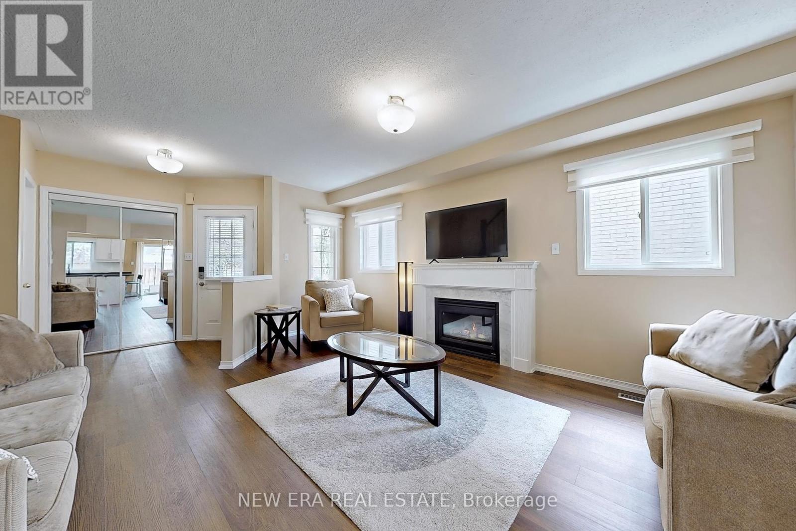 1383 Brookstar Drive, Oakville, Ontario  L6M 3W2 - Photo 5 - W12124413