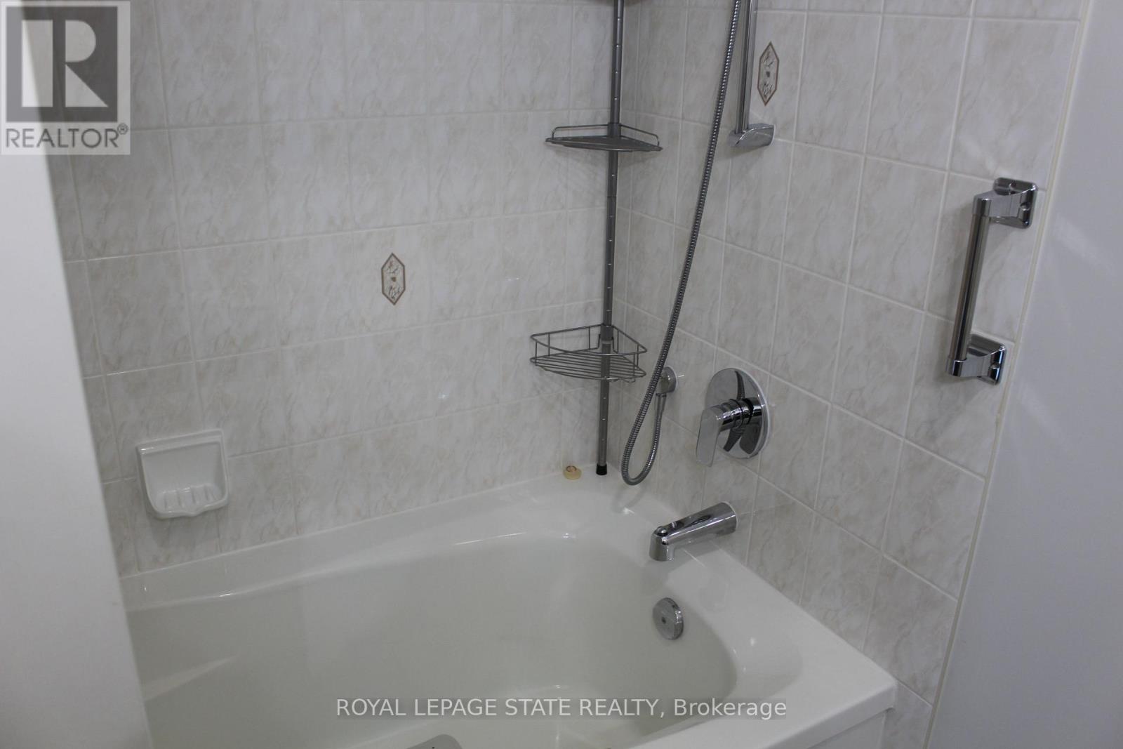 97 Sandollar Drive, Hamilton, Ontario  L0R 1W0 - Photo 13 - X12126838