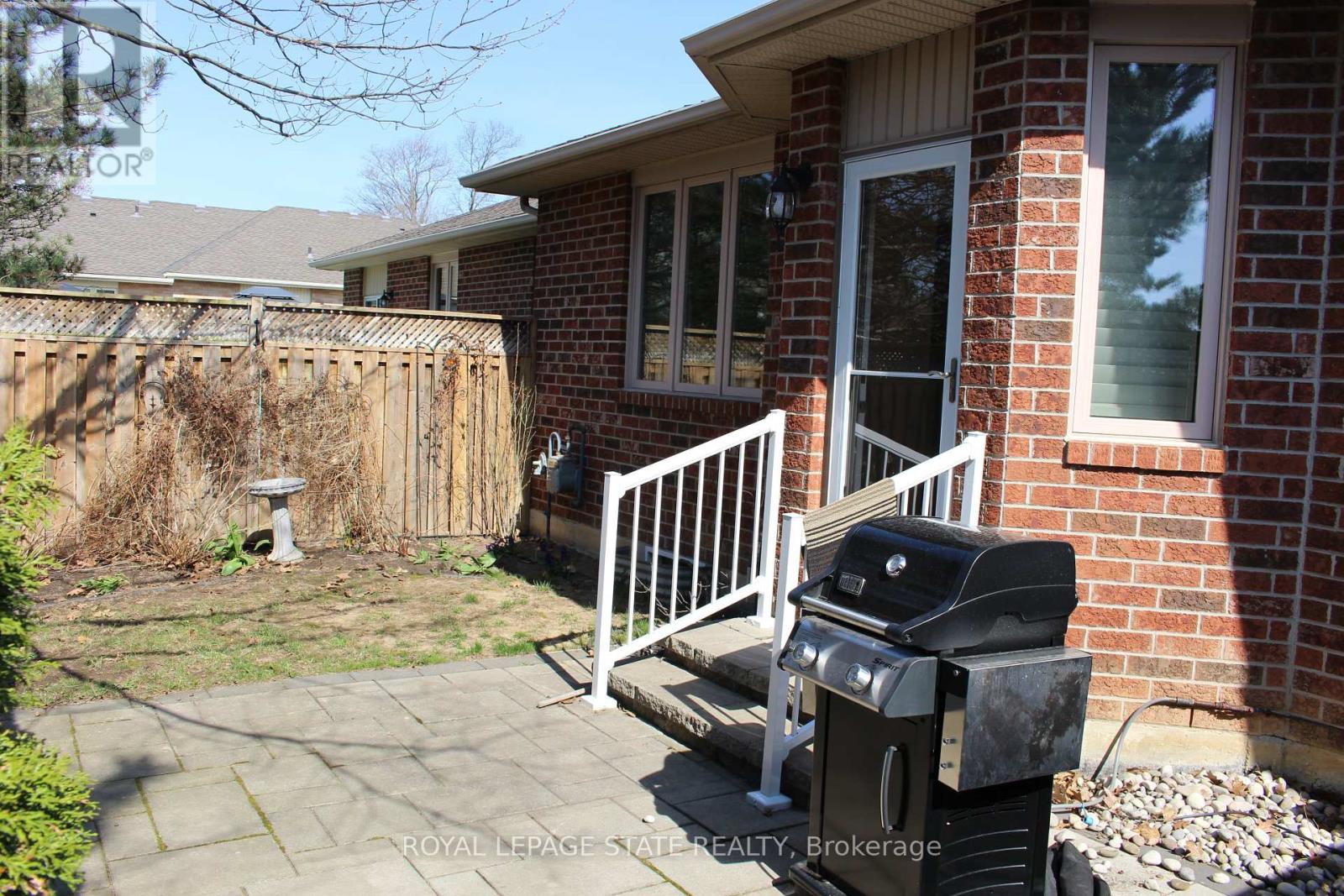 97 Sandollar Drive, Hamilton, Ontario  L0R 1W0 - Photo 27 - X12126838