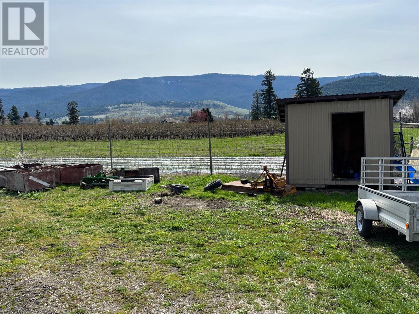 9810 Venables Drive, Coldstream, British Columbia  V1B 2J9 - Photo 4 - 10346200