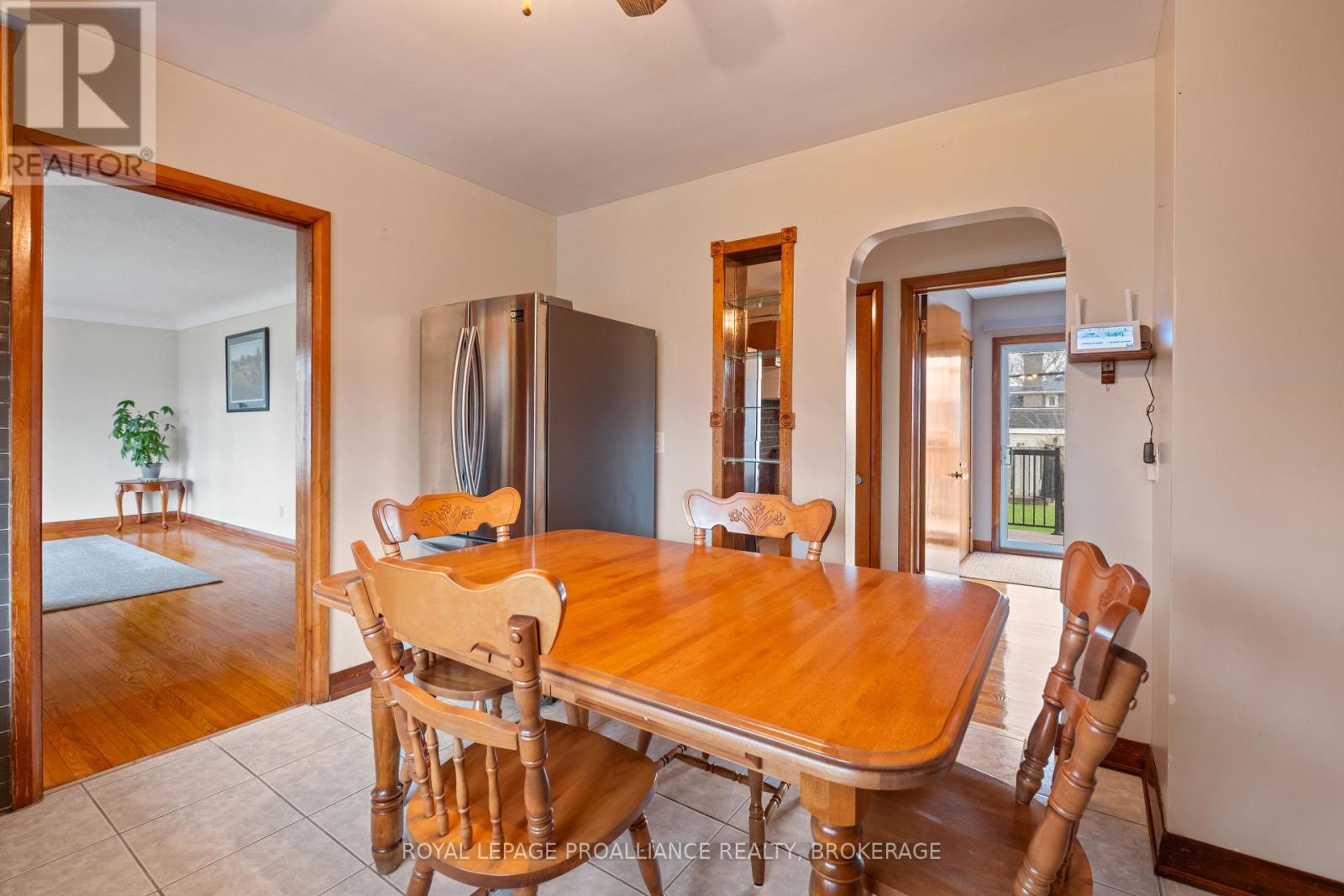 56 Campbell Crescent, Kingston, Ontario  K7M 1Z5 - Photo 10 - X12127197