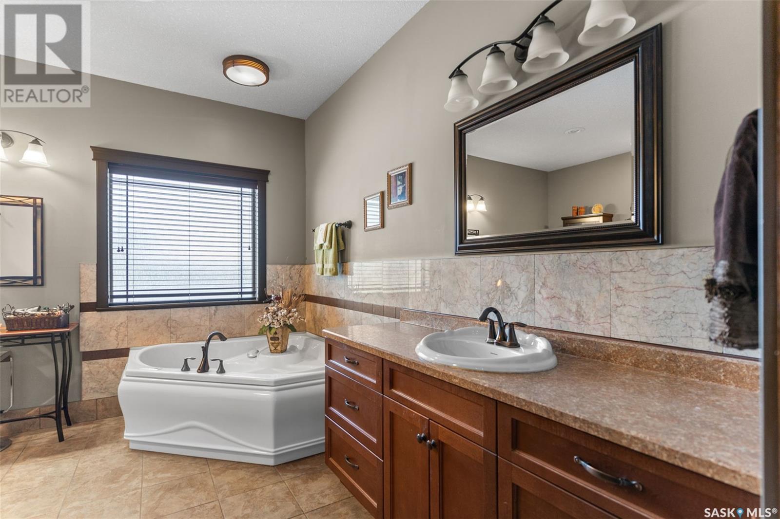 11 Robertson Road, Lanigan, Saskatchewan  S0K 2M0 - Photo 18 - SK993911