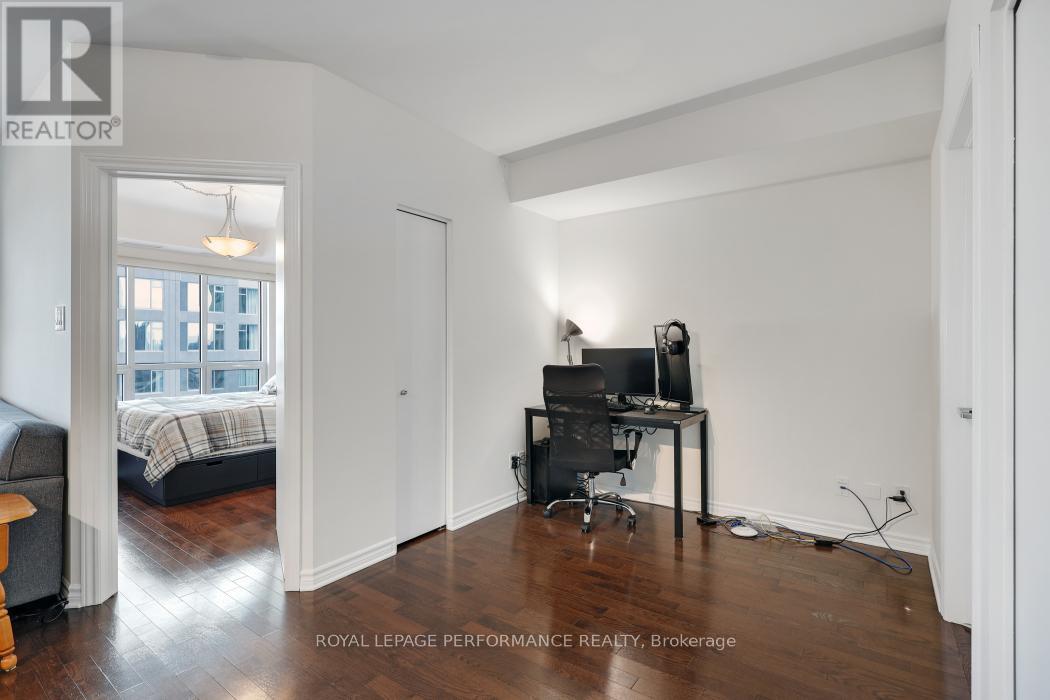 1003 - 200 Rideau Street, Ottawa, Ontario  K1N 5Y1 - Photo 14 - X12127169
