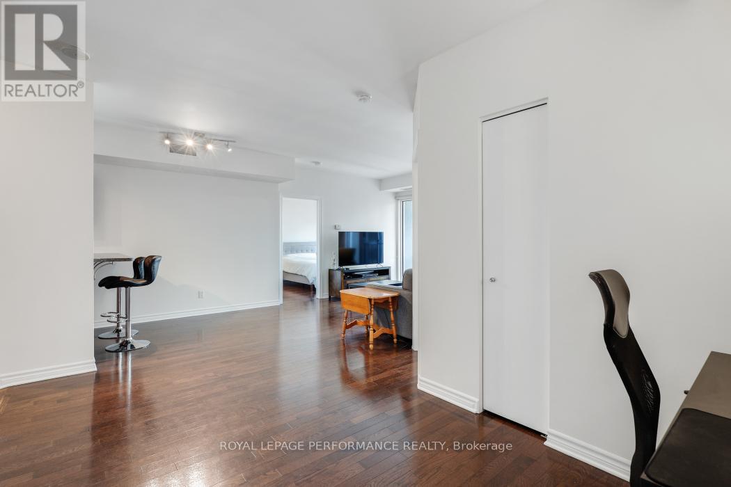 1003 - 200 Rideau Street, Ottawa, Ontario  K1N 5Y1 - Photo 15 - X12127169
