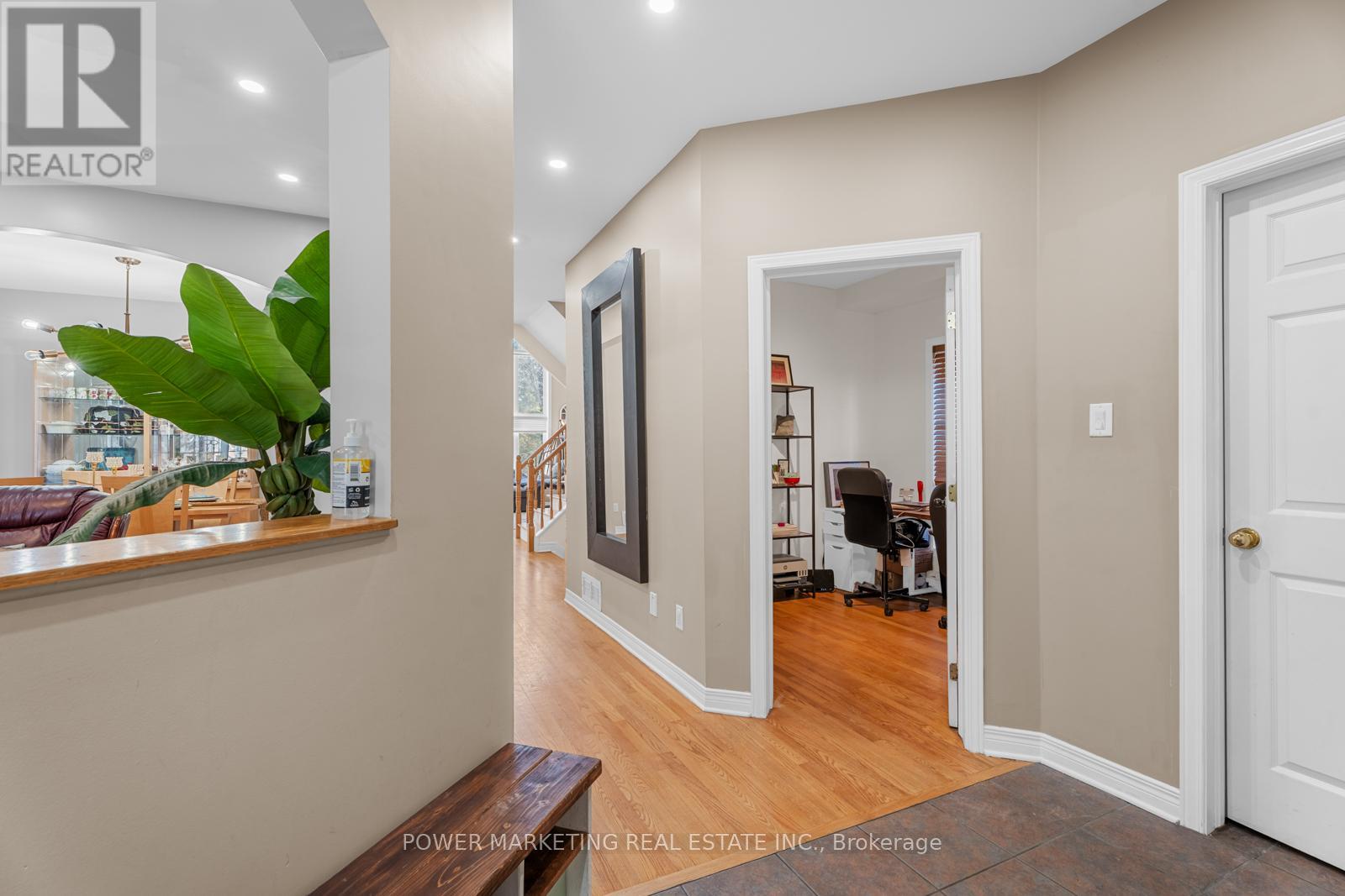 143 Borealis Crescent, Ottawa, Ontario  K1K 4T9 - Photo 7 - X12127170