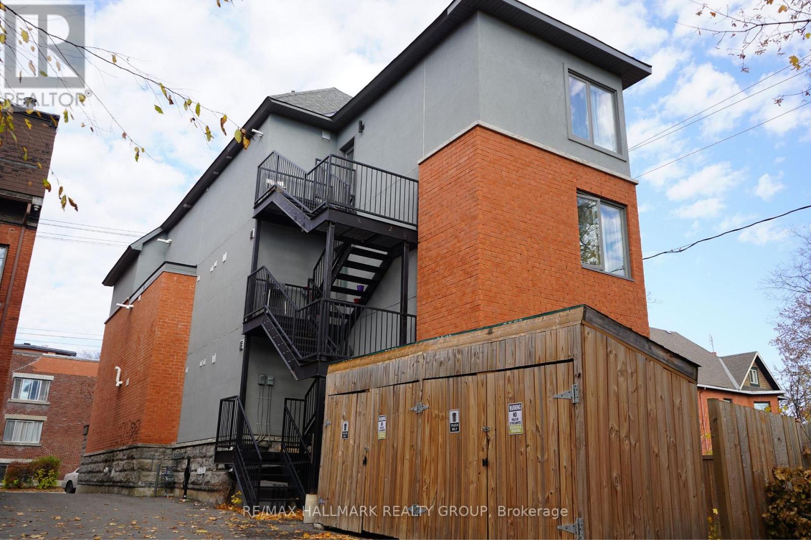 70 Russell Avenue, Ottawa, Ontario  K1N 7X1 - Photo 6 - X12127216