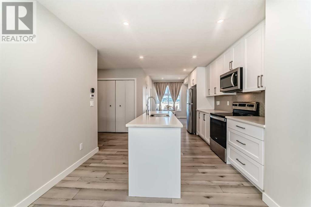 Property at 183 Les Jardins Park SE image 5
