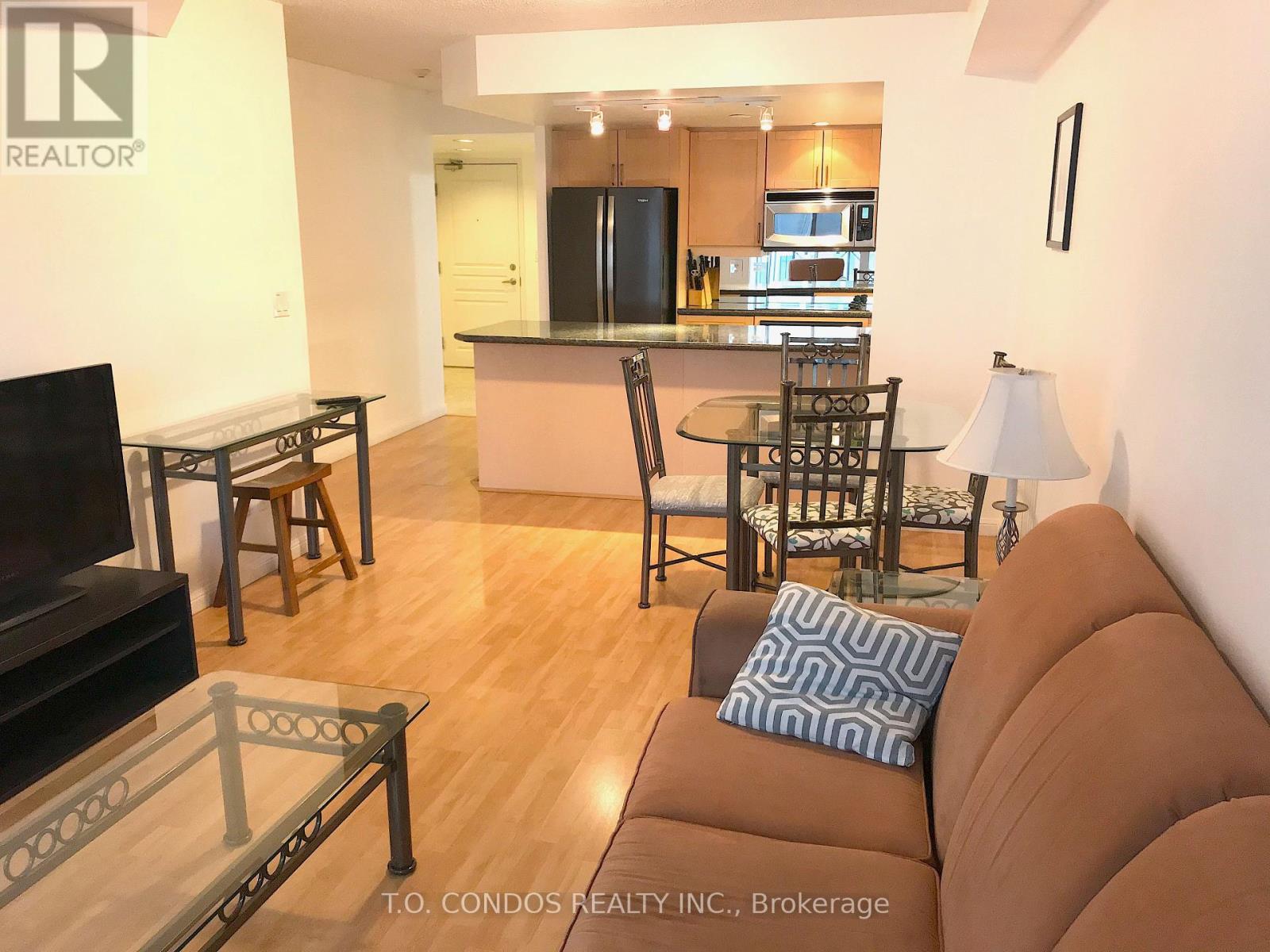 710 - 140 Simcoe Street, Toronto, Ontario  M5H 4E9 - Photo 13 - C12126956