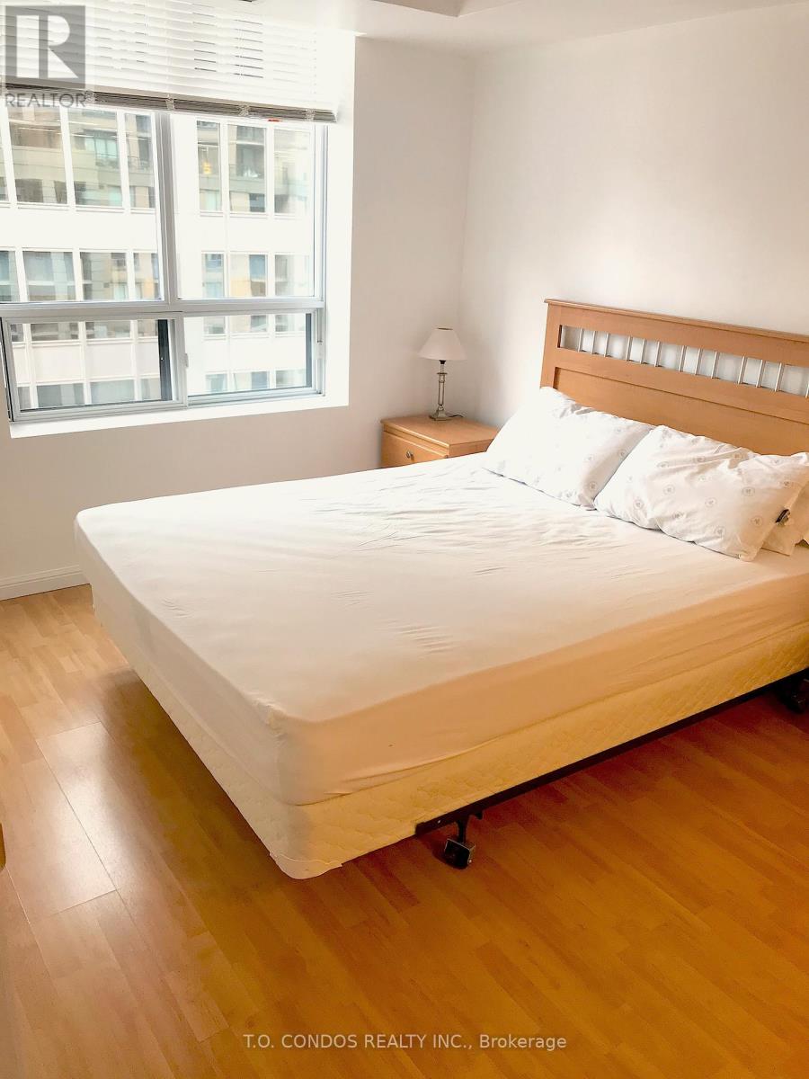 710 - 140 Simcoe Street, Toronto, Ontario  M5H 4E9 - Photo 14 - C12126956