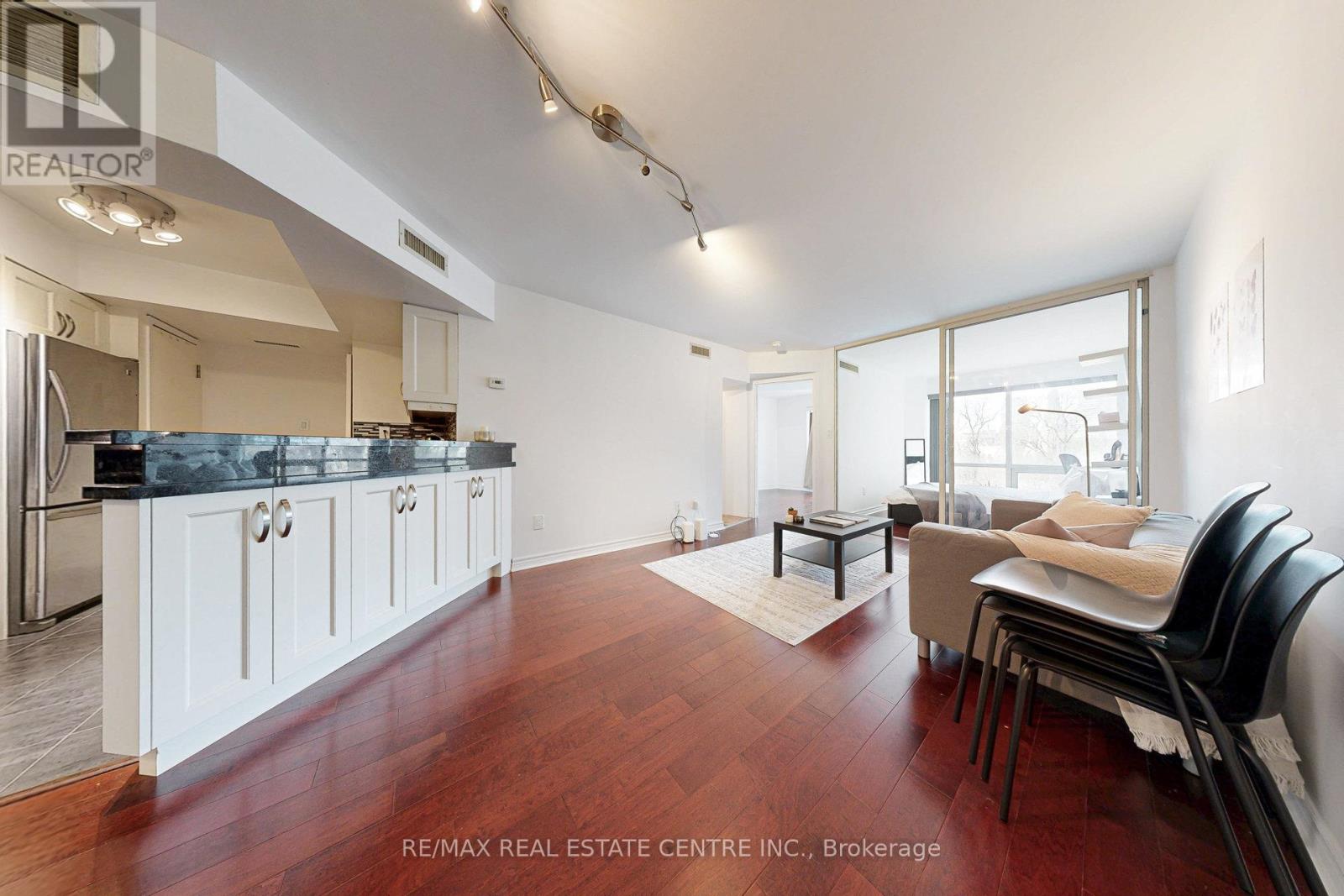 601 - 1001 Bay Street, Toronto, Ontario  M5S 3A6 - Photo 13 - C12127080