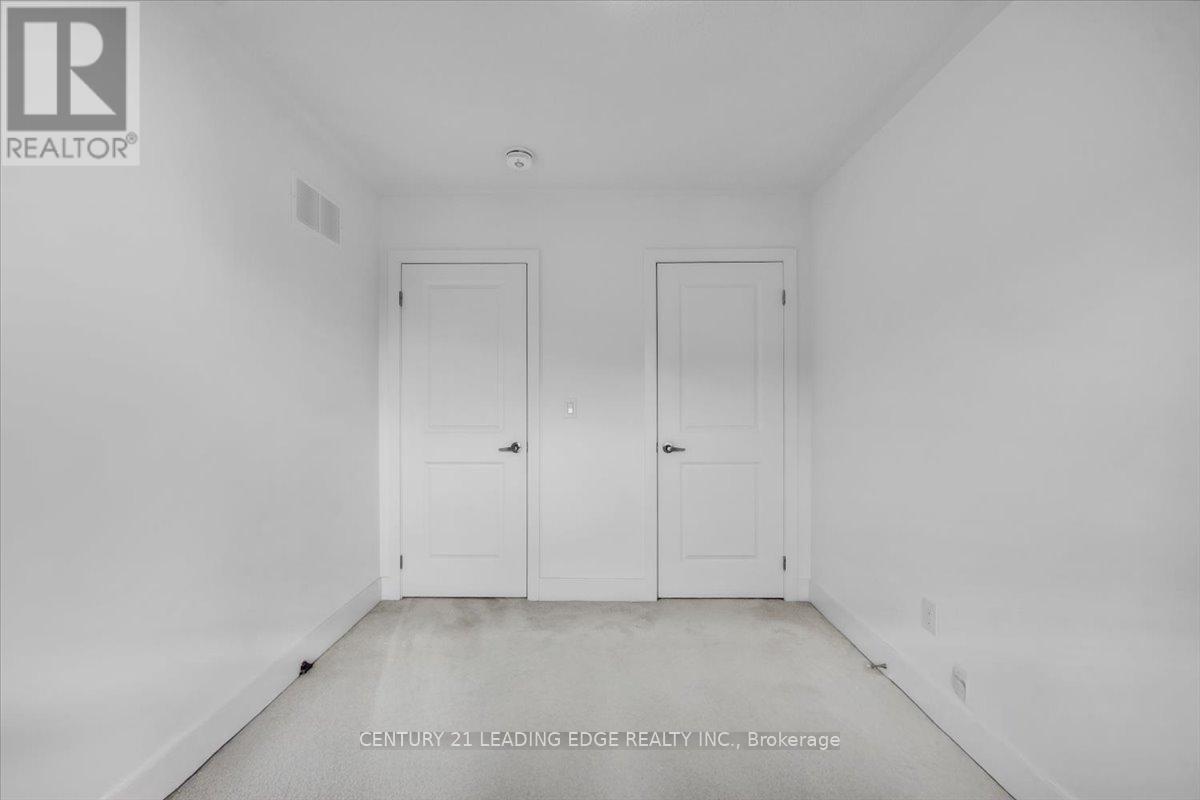 4 Nautical Way, Whitby, Ontario  L1N 0N2 - Photo 25 - E12121234