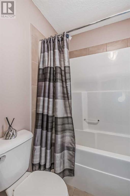 153 Kinniburgh Way, Chestermere, Alberta  T1X 0P8 - Photo 38 - A2218162