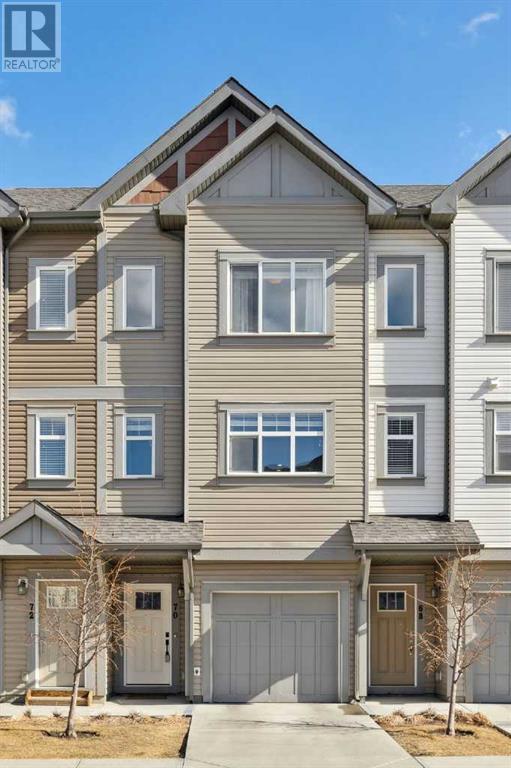 Property at 70 Copperstone Common SE image 3