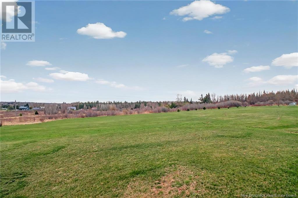 Property at 23 Bunker Hill image 2