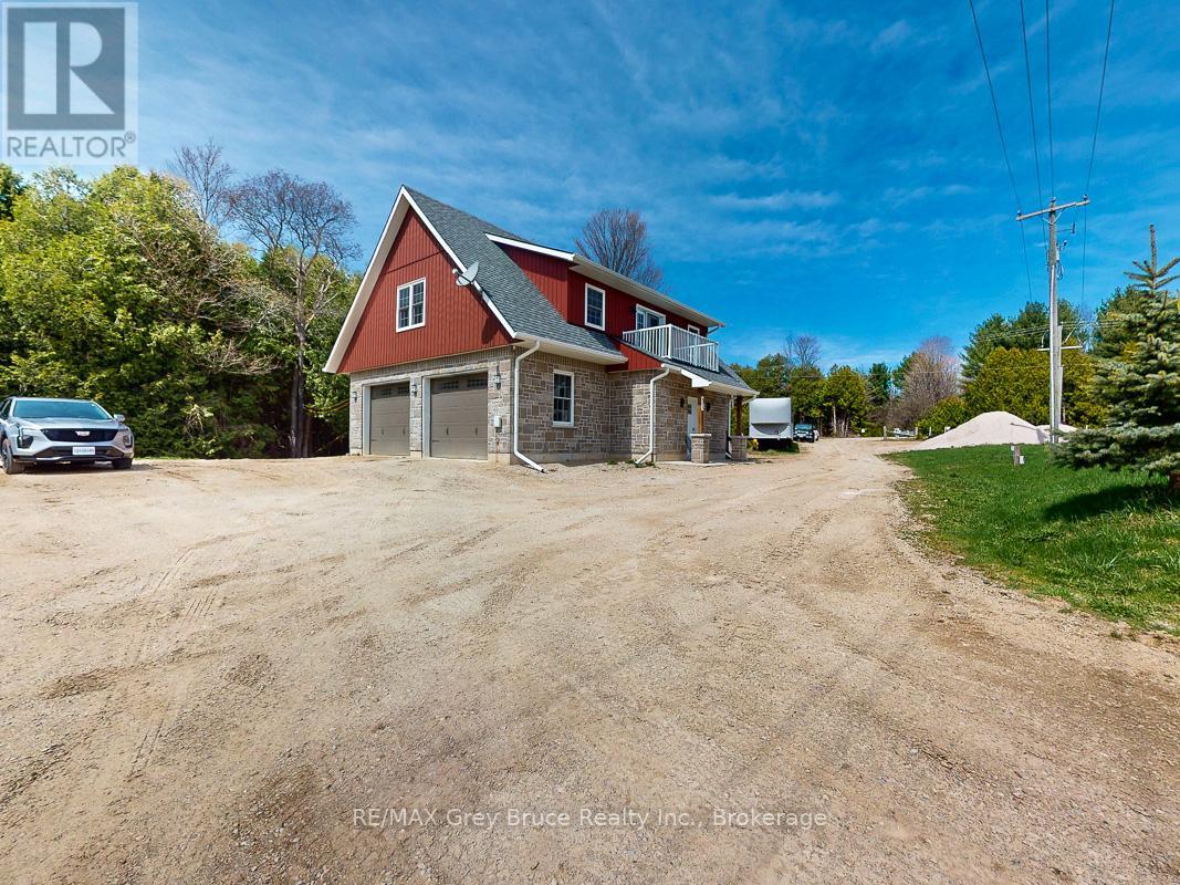 717052 West Back Line, Chatsworth, Ontario  N0H 1G0 - Photo 8 - X12127203