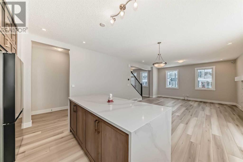 1062 Southwinds Green Sw, Airdrie, Alberta  T4B 5S3 - Photo 7 - A2195931