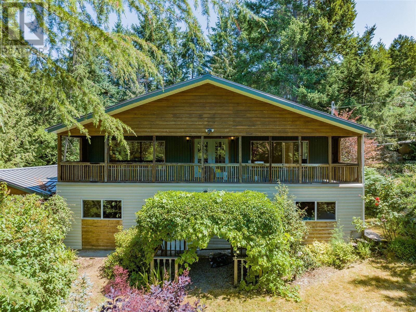 190 Rosislos Blvd, Gabriola Island, British Columbia