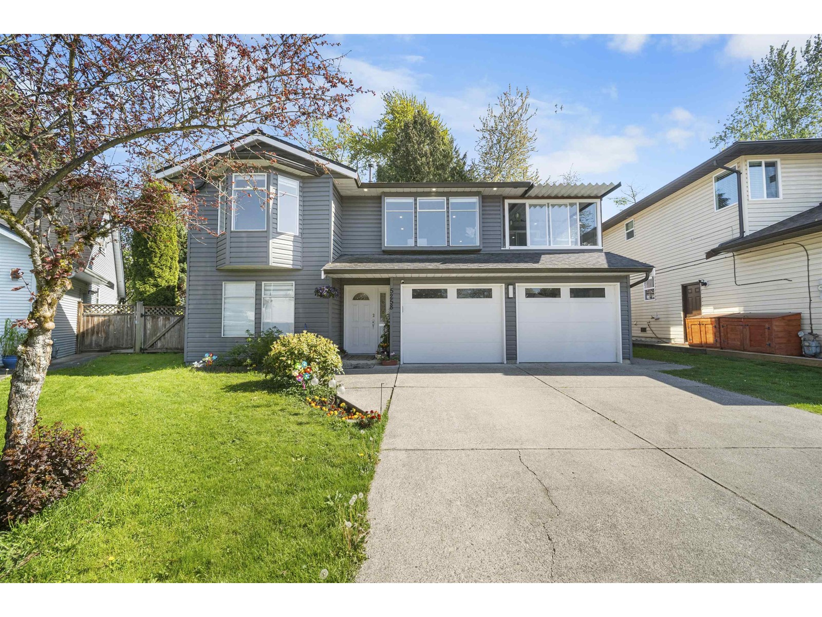 5258 197 Street, Langley, British Columbia  V3A 7X8 - Photo 1 - R2998113