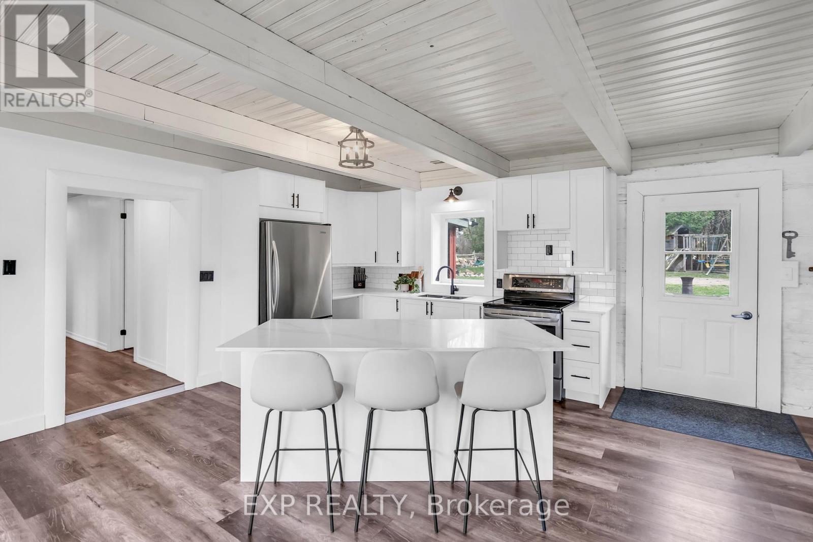 Property at 409 CENTRE STREET image 5