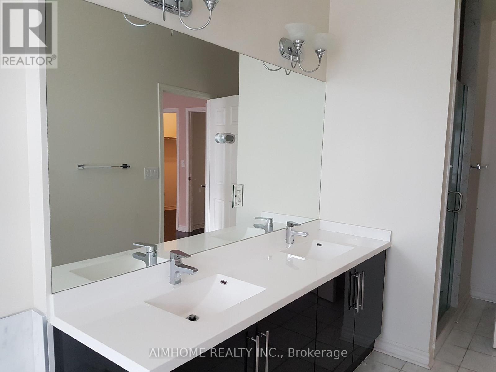 46 - 7 Brighton Place, Vaughan, Ontario  L4J 0H1 - Photo 11 - N12127105